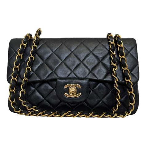 Timeless/classique valentine patent leather handbag Chanel 